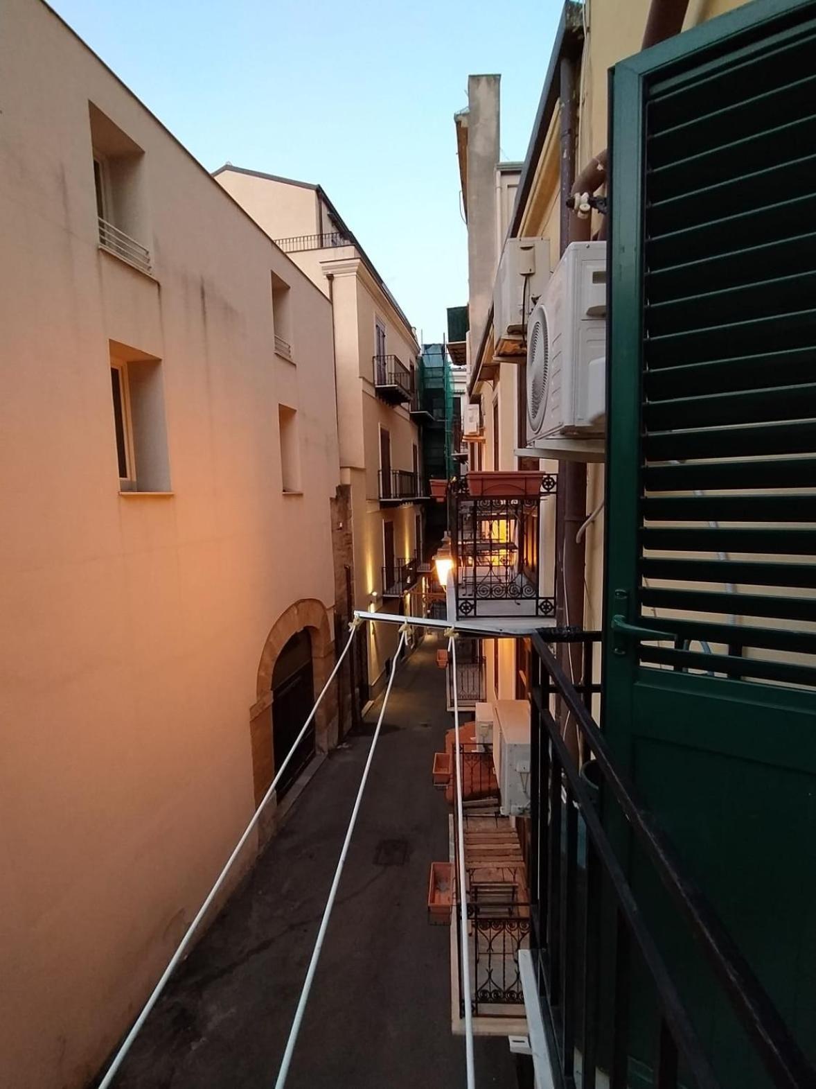 Iverlid Ballaro Palermo Bagian luar foto